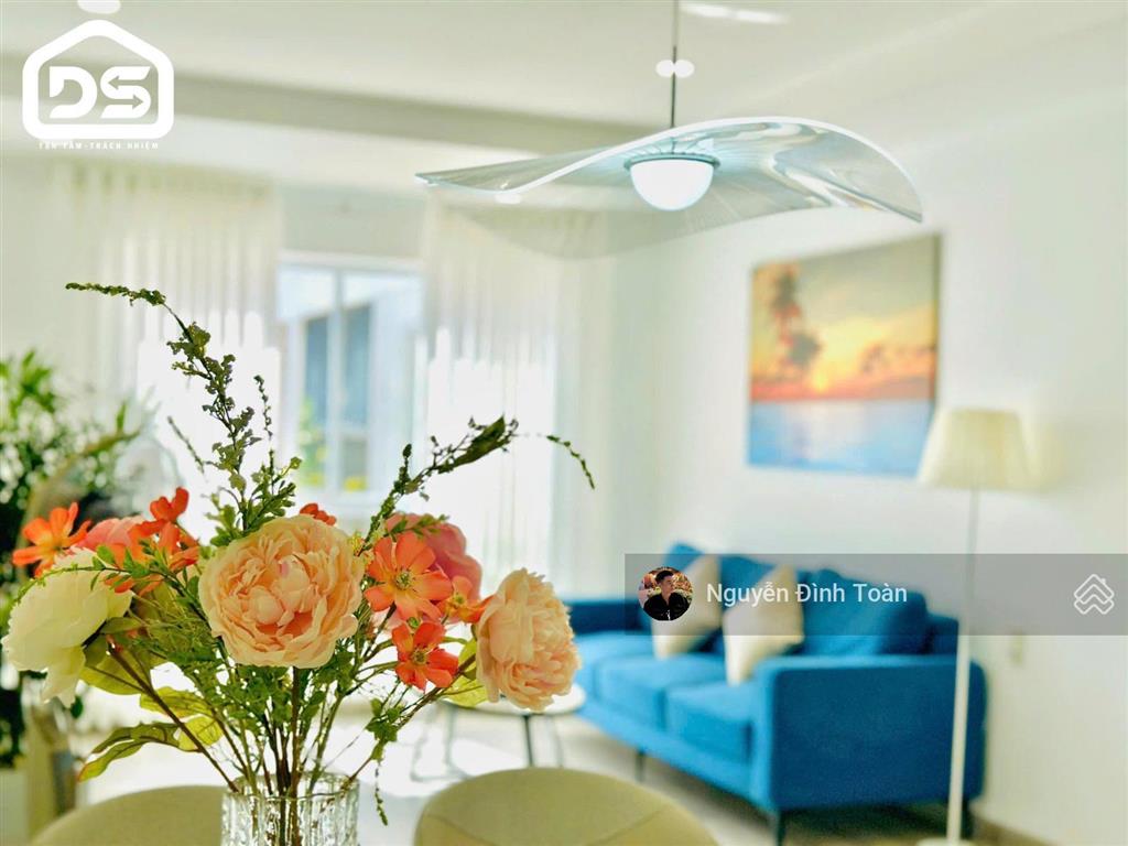 Cần bán nhanh căn góc siêu đẹp, giá bán nổi bật hiện tại, để lại nội thất có sẵn hđ thuê