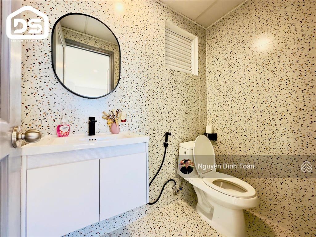 Cần bán nhanh căn góc siêu đẹp, giá bán nổi bật hiện tại, để lại nội thất có sẵn hđ thuê