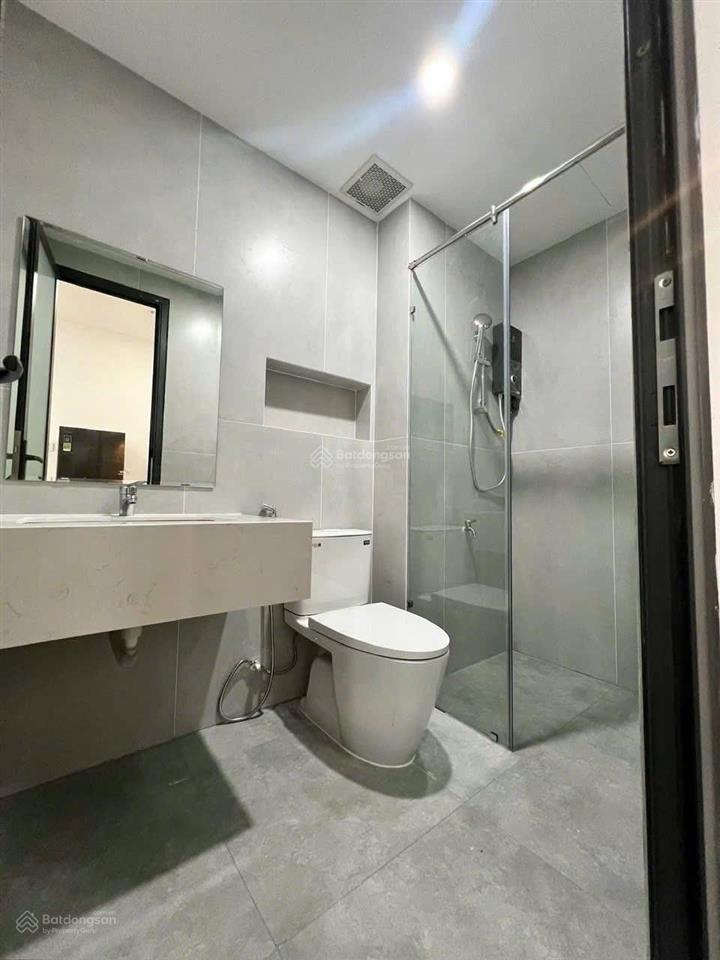 Căn hộ ban công đầy đủ nội thất tại hàng xanh nguyễn gia tríbình thạnh giáp quận 1, quận 2