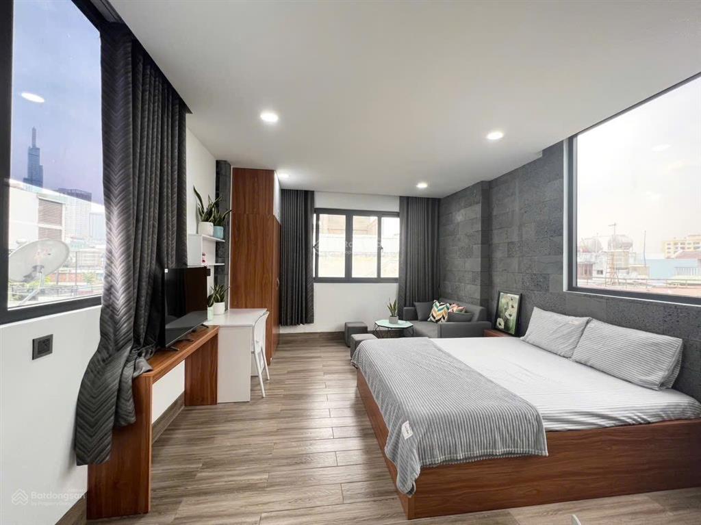 Căn hộ cửa sổ thang máy tại nguyễn gia trí  bình thạnh ngay hàng xanh thuận tiện đi quận 1,2