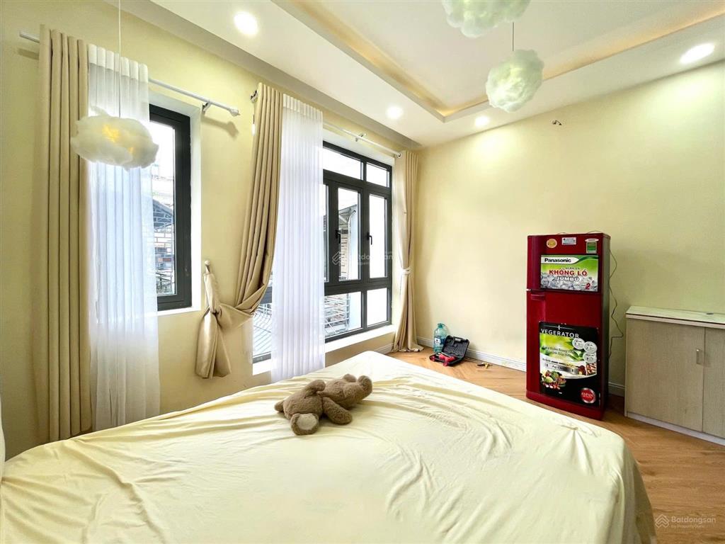 Căn hộ cửa sổ ngay xô viết nghệ tĩnh bình thạnh gần hàng xanh, uth, ftu, hutech, uef, metro giáp q1