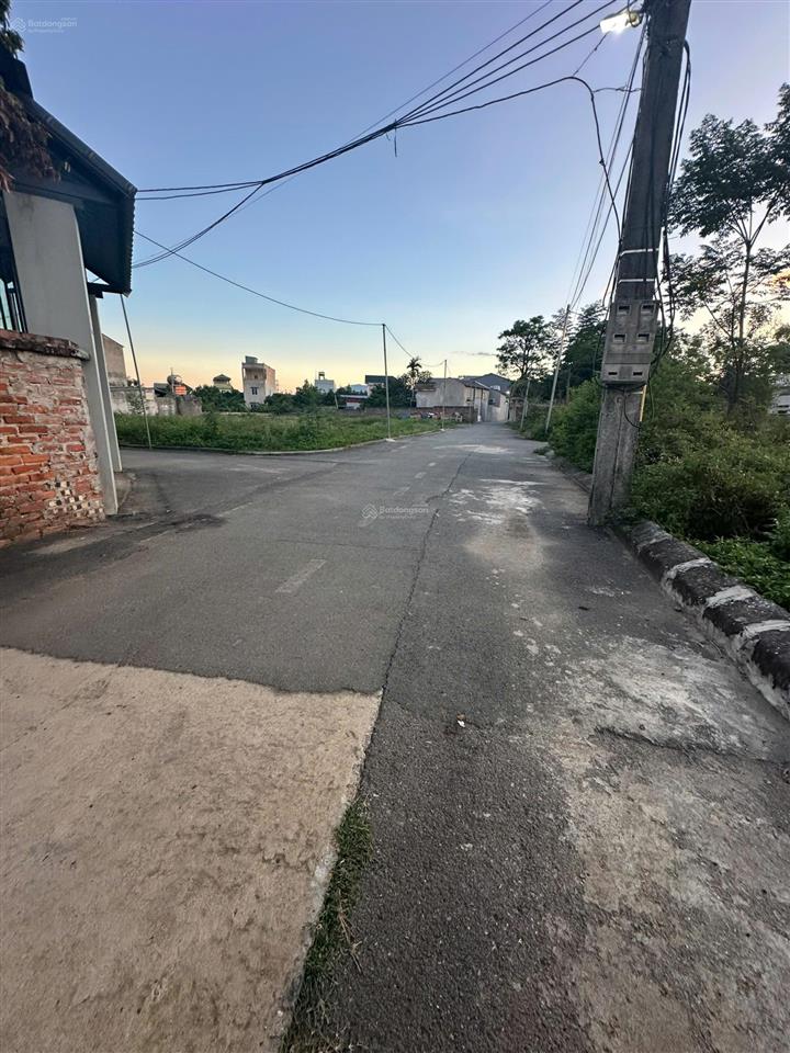 Bán lô đất 502m2 thôn cánh chủ xã hạ bằng hn, bình yên cũ. mt 12,9m có thể mua phân lô gần đh fpt