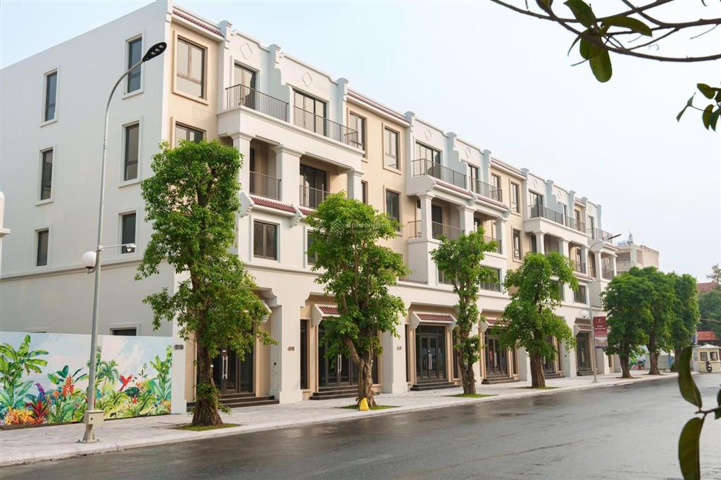 Căn đông nam 117m, mt 8m hđ 37 vin đan phượng, view công viên đỗ xe 2 bên, 22 tỷ + voucher 30%