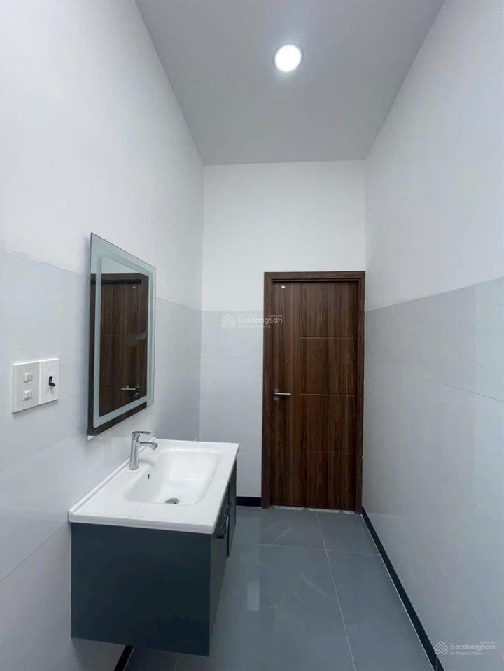 Chuyển về quê sống nên cần bán lại căn nhà đang ở. giá 1tỷ450 triệu