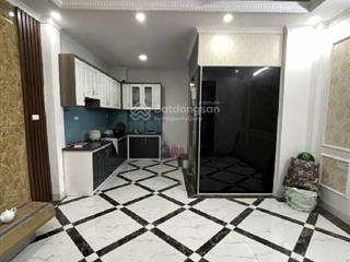 Nhỉnh 8 tỷ. đội cấn, ba đình, 32m2, 6 tầng thang máy, sổ đỏ riêng,
