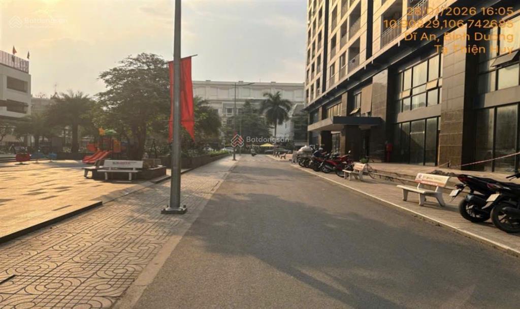 Bán cc charm plaza, 12,8 tỷ, 185 m2, 3pn, 3wc, pháp lý đầy đủ, hướng bắc
