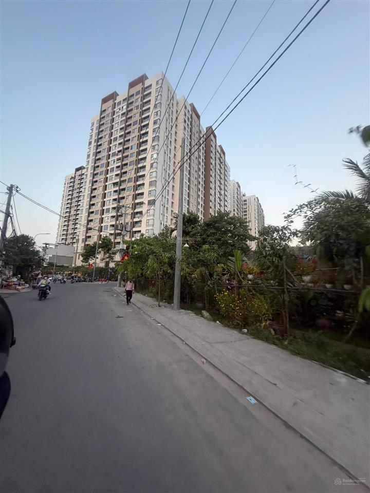 Bán cc charm plaza, 12,8 tỷ, 185 m2, 3pn, 3wc, pháp lý đầy đủ, hướng bắc