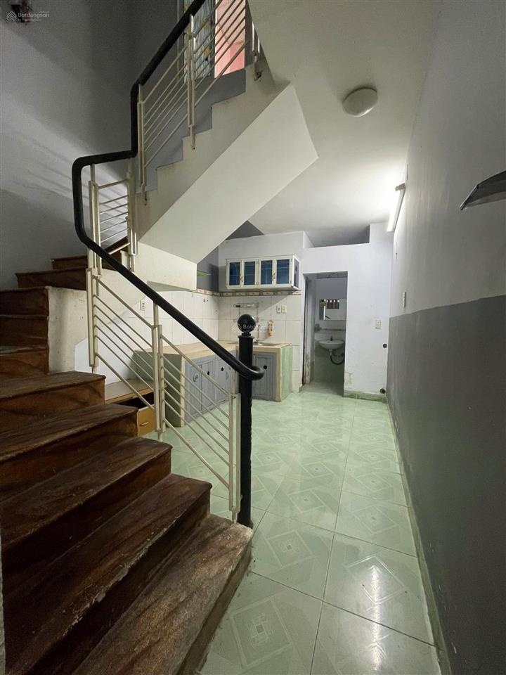 Với 2,x tỷ có ngay căn nhà 2 tầng kiệt trần cao vân, thích hợp với gia đình có con nhỏ học cấp 1,2