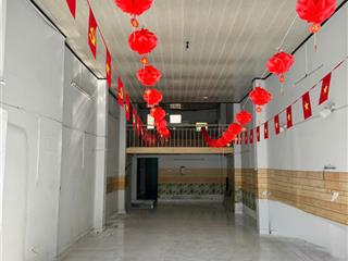 Bán nhà đường rộng 8m ngay chợ tân hương, q. tân phú  4mx19m  nhà cấp 4, tiện xây. chỉ 6.65 tỷ tl