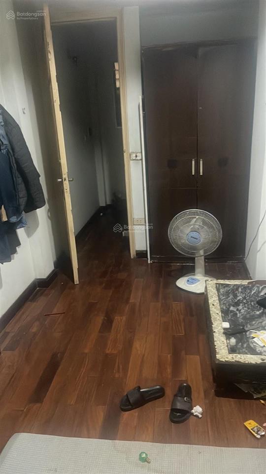 Cho thuể nhà 5 tầng trong ngõ 78 cầu gõ