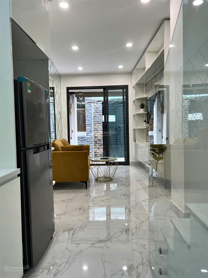 Chính chủ cho thuê nhà mới  3 phòng ngủ 4 wc nguyễn đình chiểu