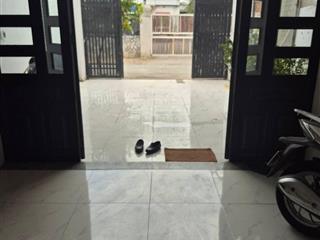Hàng hiếm bà điểm ô tô ngủ trong nhà 110m2 giảm 300tr dương công khi, bà điểm