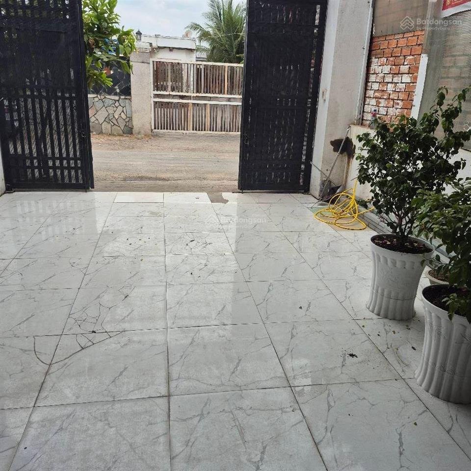 Hàng hiếm bà điểm ô tô ngủ trong nhà 110m2 giảm 300tr dương công khi, bà điểm