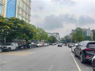 Bán căn hộ dịch vụ phố hoàng như tiếp, 82m2, 8 tầng thang máy, dòng tiền 1,2 tỷ/năm