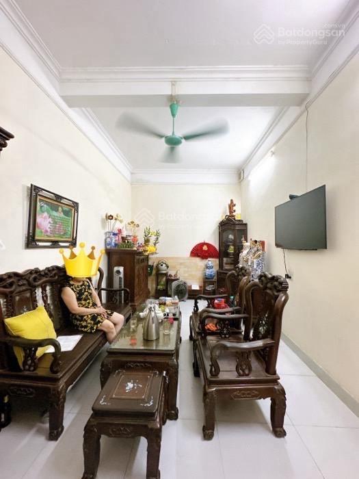 Bạch mai 41m² 5 tầng 7.2 tỷ gần ô tô, nhà đẹp ở ngay mặt tiền rộng thông gió tốt sổ đỏ chuẩn.