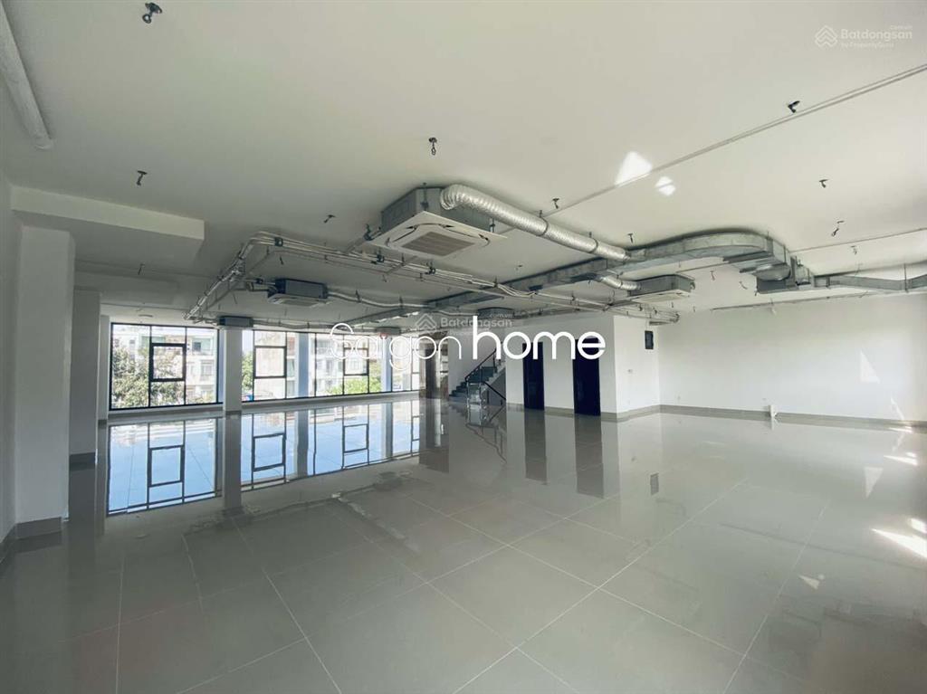 Mt bà huyện thanh quan gần tú xương, quận 3  15x20m. trệt 5 lầu