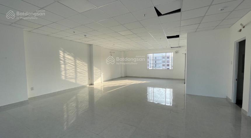 Tòa nhà mới xây mặt tiền khu đồng đen bàu cát tân bình  dt 10x30m hầm trệt 4 lầu thang máy