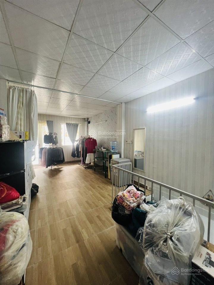 Chủ cần bán gấp nhà mặt tiền đường tổng lung quận 11 (5m x 12m  2 tầng) giá 6.5 tỷ thương lượng