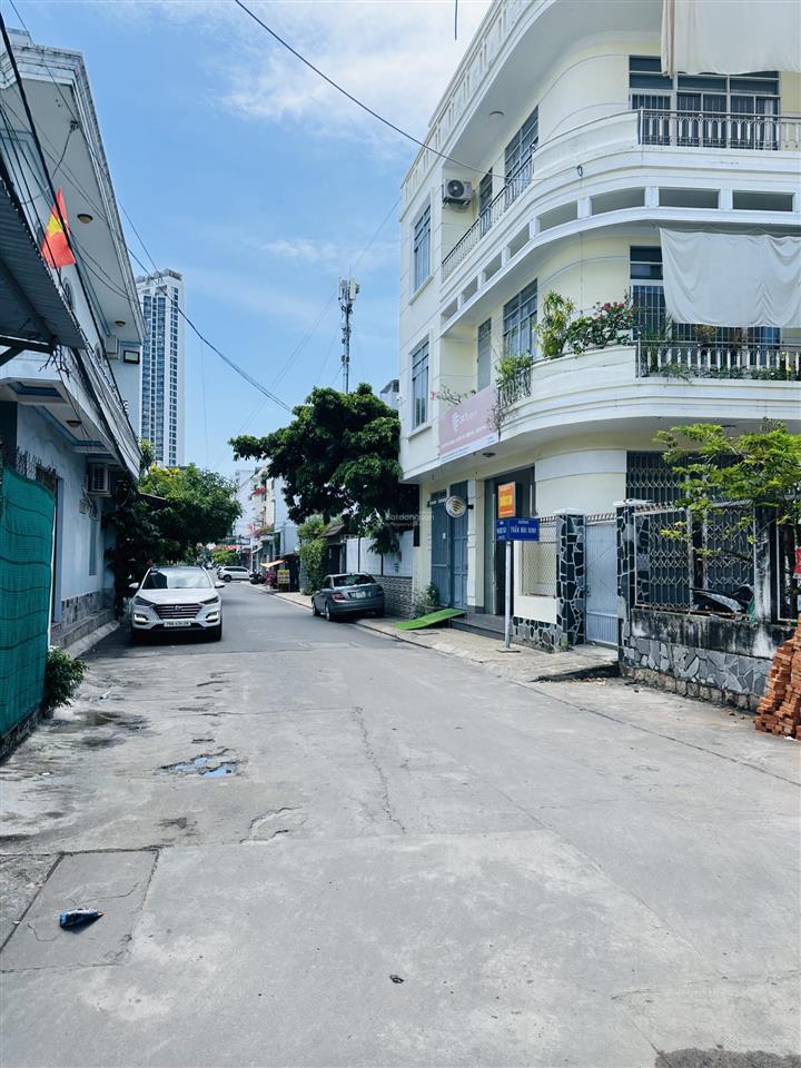 Bán nhà cách biển 300m  ngang 6m  đường ôtô nguyễn biểu nối dài