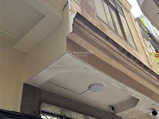 Cho thuê nhà mặt phố đội cấn, ba đình, hà nội, dt 20m2, vỉa hè, kinh doanh, giá 16tr/1 tháng