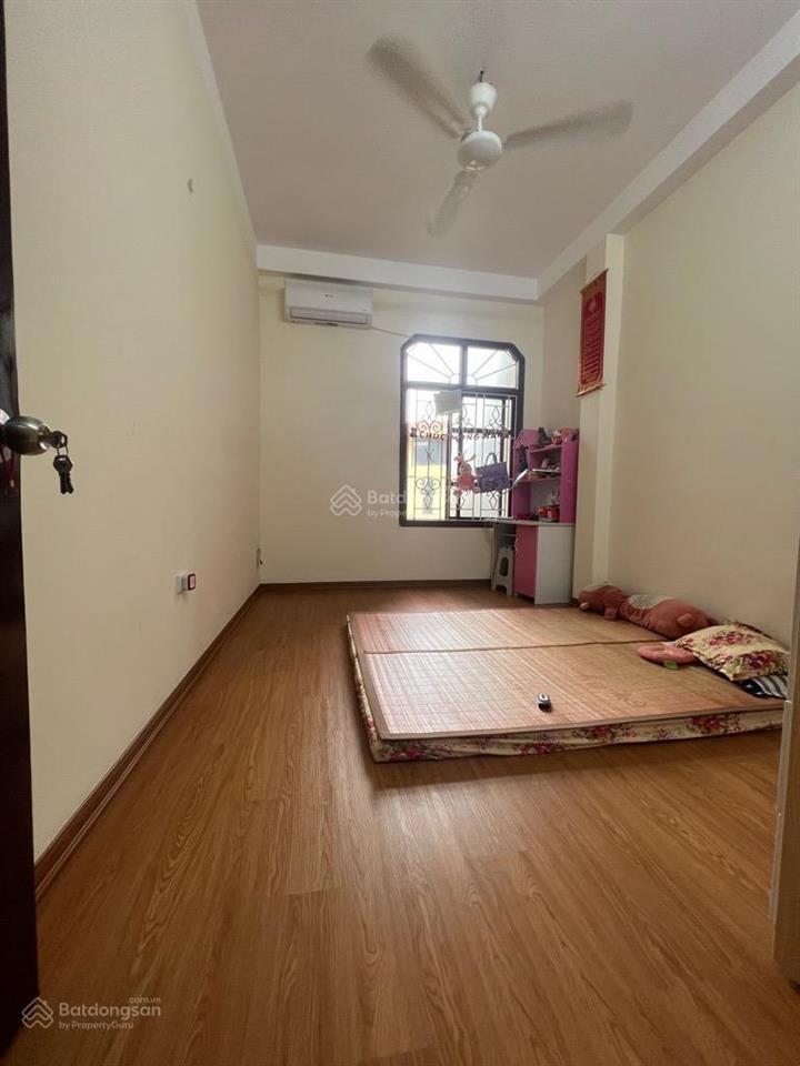 Minh khai, 52m2, 8.2 tỷ, sổ đỏ chính chủ, đẹp, nhà thoáng