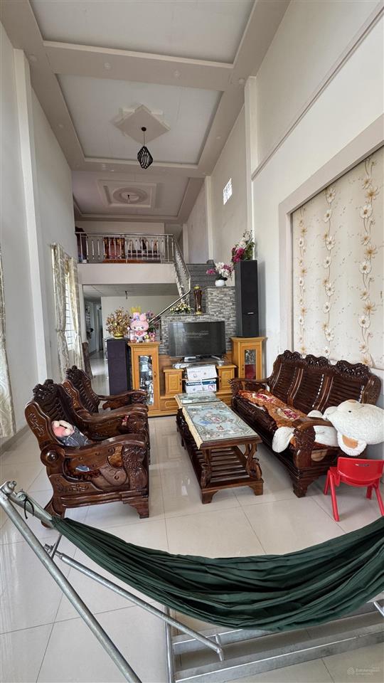 Nhà trung tâm liên nghĩa diện tích rộng dọn vào ở ngay