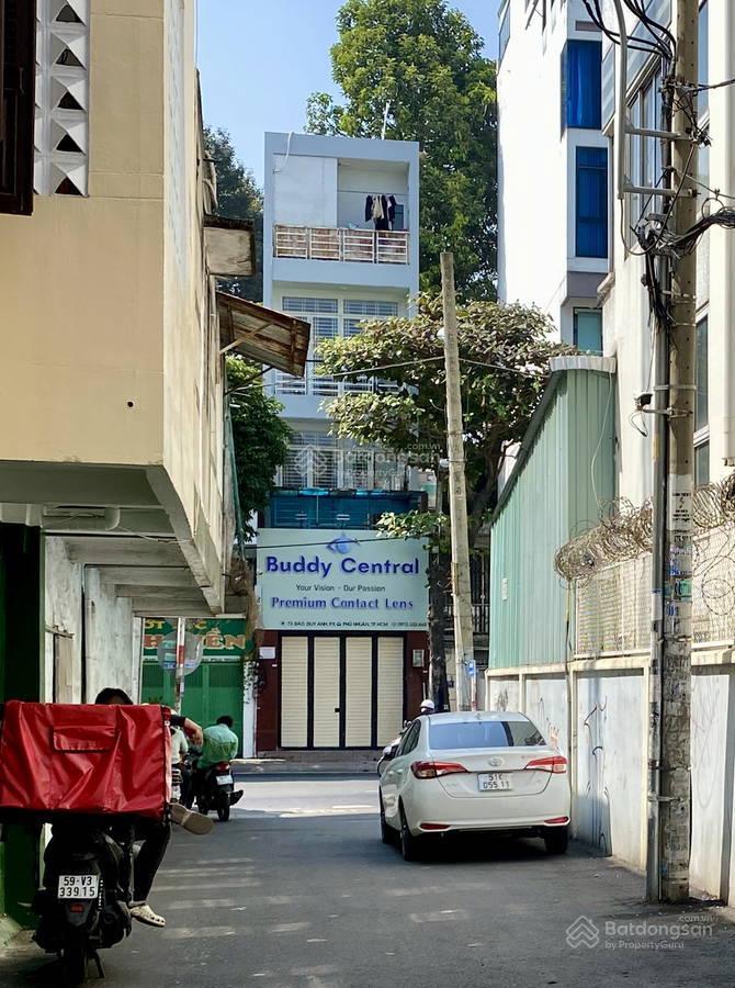 Nhà khu sân bay tân bình, khu dân trí, 4 phòng ngủ, hẻm xe hơi, ở khai thác cho thuê tốt.