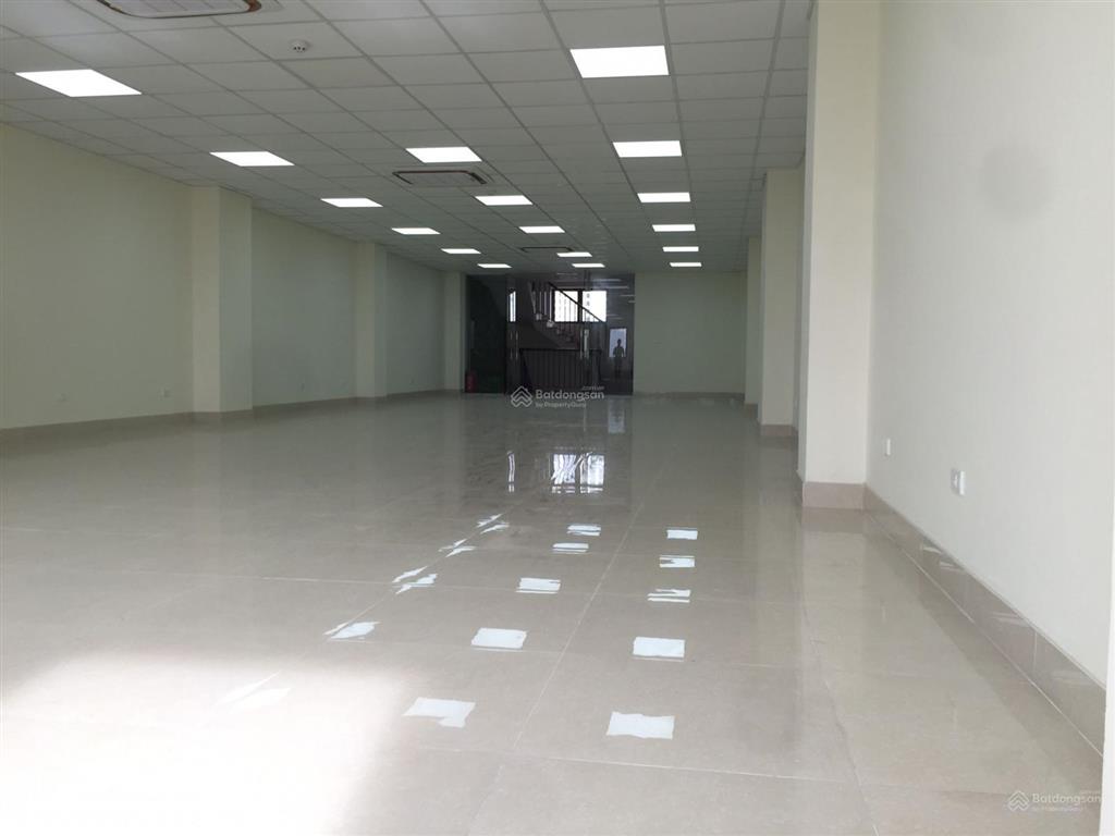 Tòa nhà building khu vực miếu đầm cho thuê văn phòng diện tích 240m