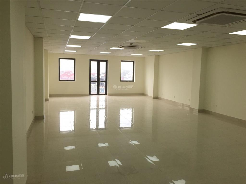 Tòa nhà building khu vực miếu đầm cho thuê văn phòng diện tích 240m