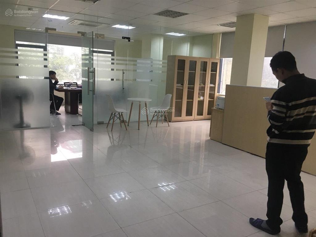 Văn phòng phố lê quang đạo giá rẻ 110m đầy đủ nội thất cơ bản chuẩn văn phòng