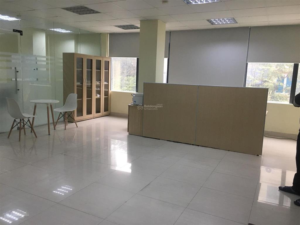 Văn phòng phố lê quang đạo giá rẻ 110m đầy đủ nội thất cơ bản chuẩn văn phòng