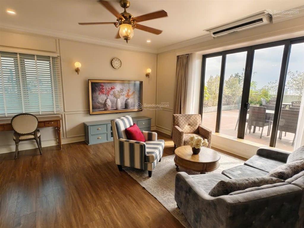Cho thuê căn duplex sân vườn 350m2 chung cư 671 hoàng hoa thám giá 39 triệu/tháng