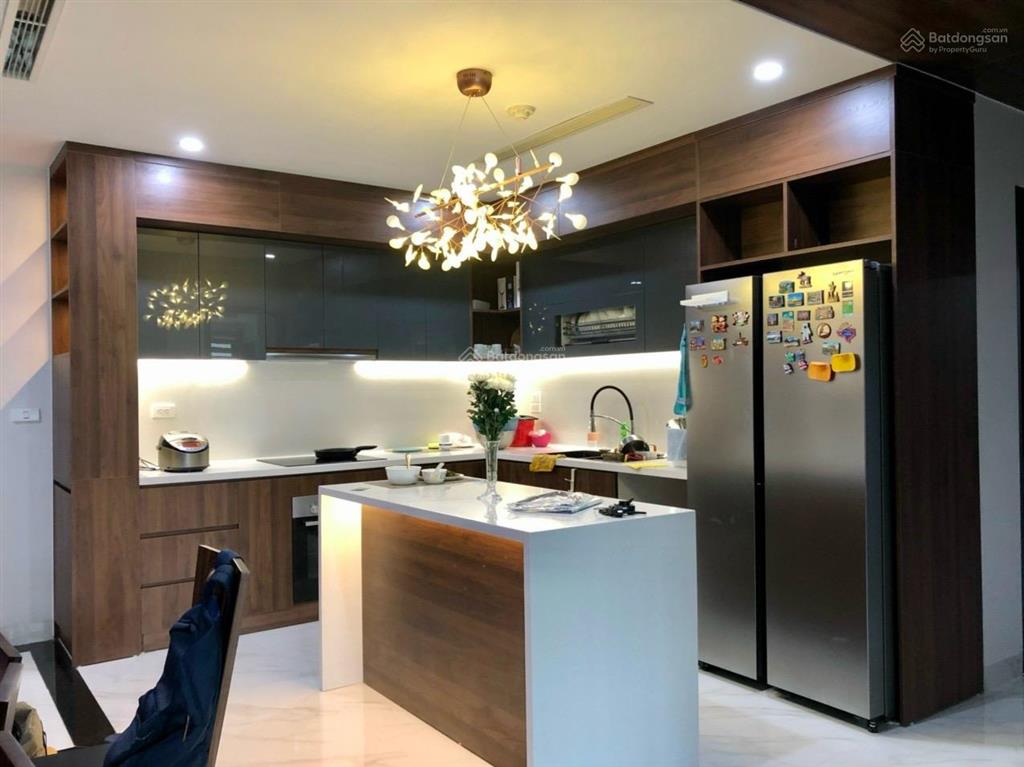 Cho thuê chcc 108m2, 3pn, đủ đồ vào ở luôn tại hong kong tower 243a đê la thành, giá 22 triệu