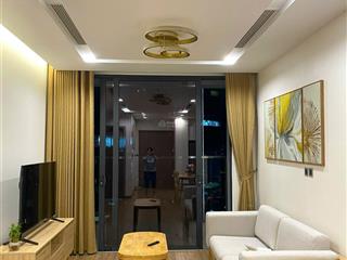 Cho thuê căn hộ liễu giai tower 26 liễu giai 70m2, gồm 2 pn, full nội thất vào ở luôn. giá 15tr