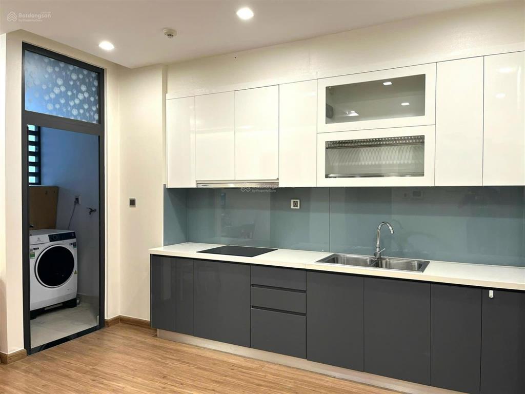 Cho thuê căn hộ liễu giai tower 26 liễu giai 70m2, gồm 2 pn, full nội thất vào ở luôn. giá 15tr