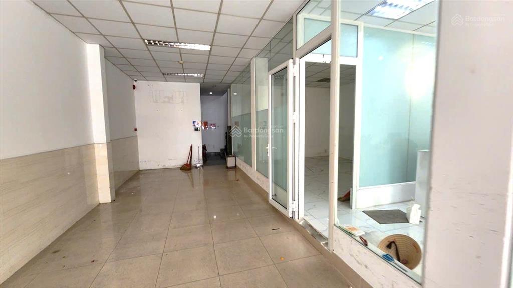 Chính chủ cho thuê tòa nhà văn phòng trung tâm bình thạnh 4 tầng 450m full tiện ích