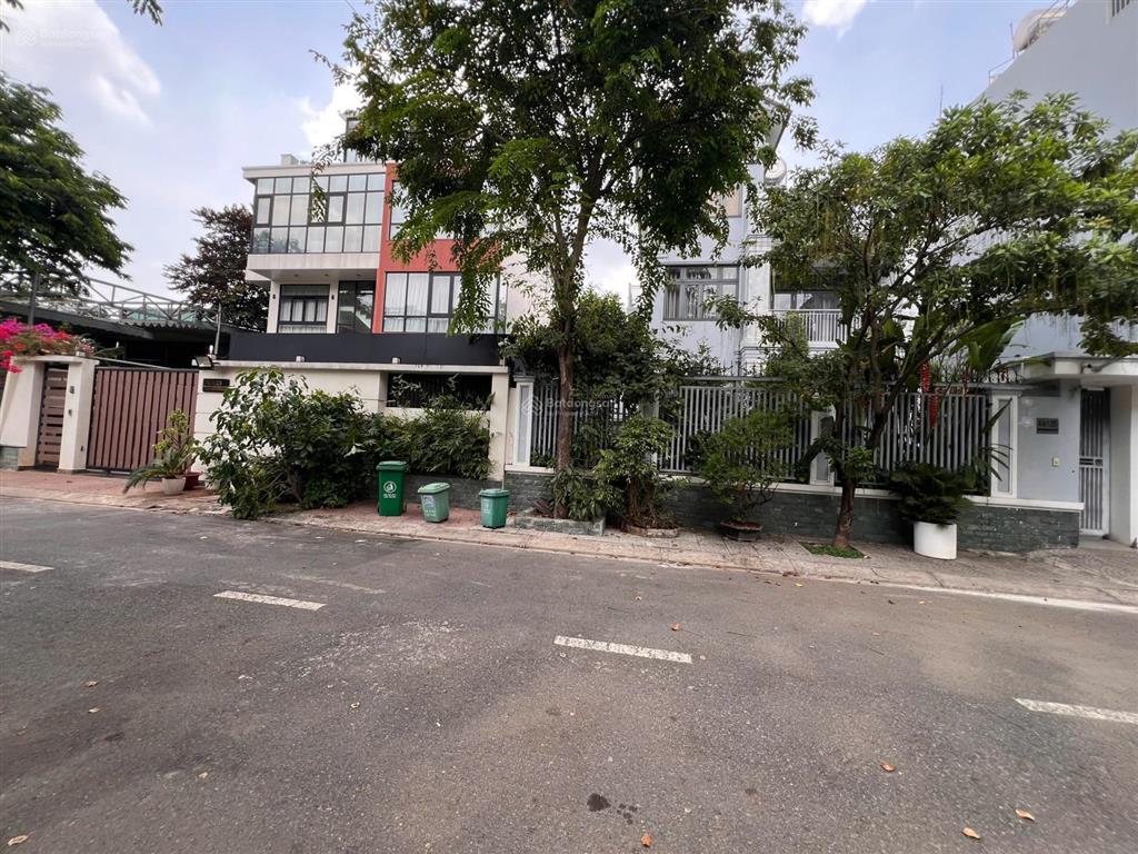 Đất biệt thư siêu đẹp đường số 3  kế bên vạn phúc city 19,3x20m, khu đông bộ, an ninh, không gian