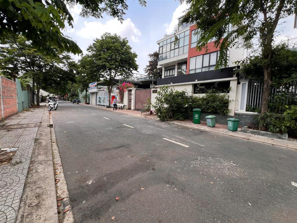 Đất biệt thư siêu đẹp đường số 3  kế bên vạn phúc city 19,3x20m, khu đông bộ, an ninh, không gian