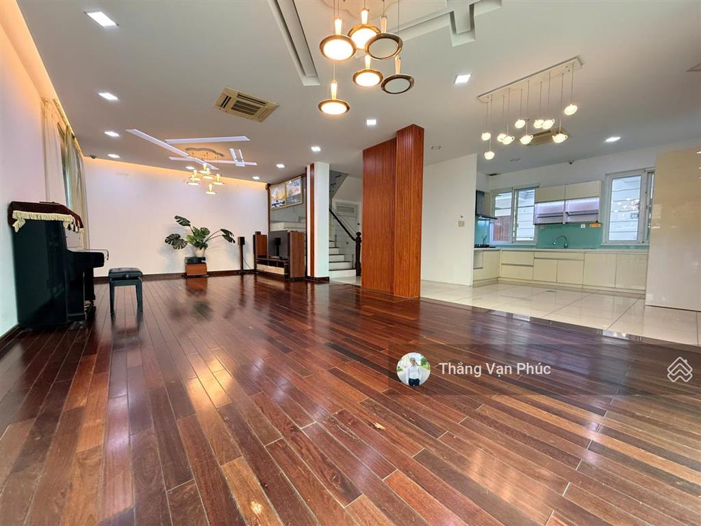 Chủ nhà cho thuê biệt thự sân vườn thủ đức garden home, giá 30 triệu, đầy đủ nội thất, rộng thoáng
