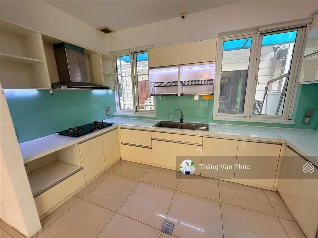 Chủ nhà cho thuê biệt thự sân vườn thủ đức garden home, giá 30 triệu, đầy đủ nội thất, rộng thoáng