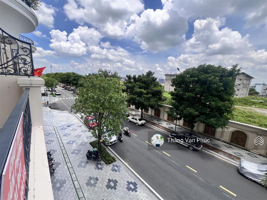 Đường 41 vạn phúc city 7x21m hầm 5 tầng, 32 tỷ 8 đường lớn 20m đối diện trường học, phố đi bộ royal