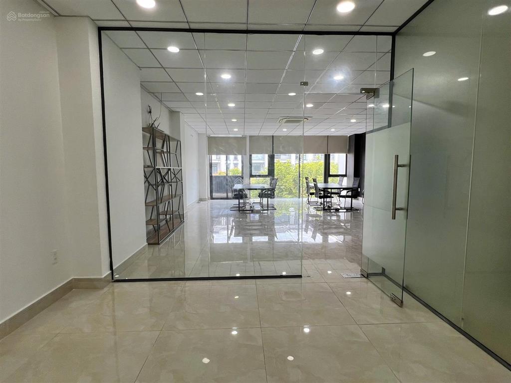 Chủ giảm còn 25 tỷ mặt tiền nguyễn thị nhung, kinh doanh tốt, giá đầu tư, shr công chứng nhanh