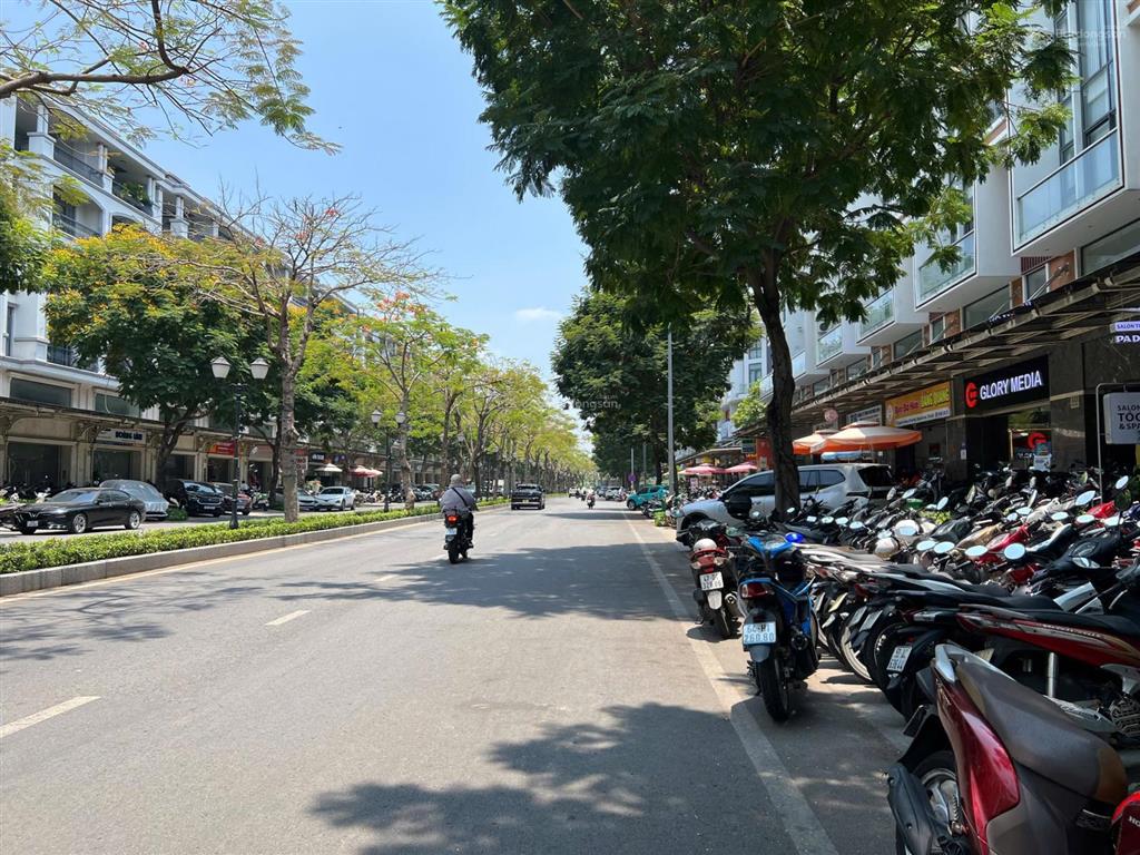 Chủ giảm còn 25 tỷ mặt tiền nguyễn thị nhung, kinh doanh tốt, giá đầu tư, shr công chứng nhanh