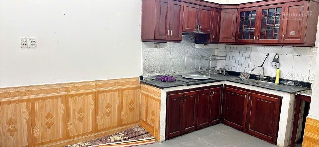 Chính chủ bán gấp nhà riêng tại đông thắng, giá tốt, 38m2, 3pn, 3wc, ô tô vào tận nhà
