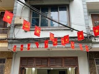 Chính chủ bán gấp nhà riêng tại đông thắng, giá tốt, 38m2, 3pn, 3wc, ô tô vào tận nhà
