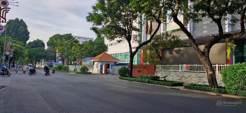 Quận 3, bán nhà mt nguyễn thông, góc ngã 4, khu vực hiếm 230m2, ngang 8m, pháp lý chuẩn.