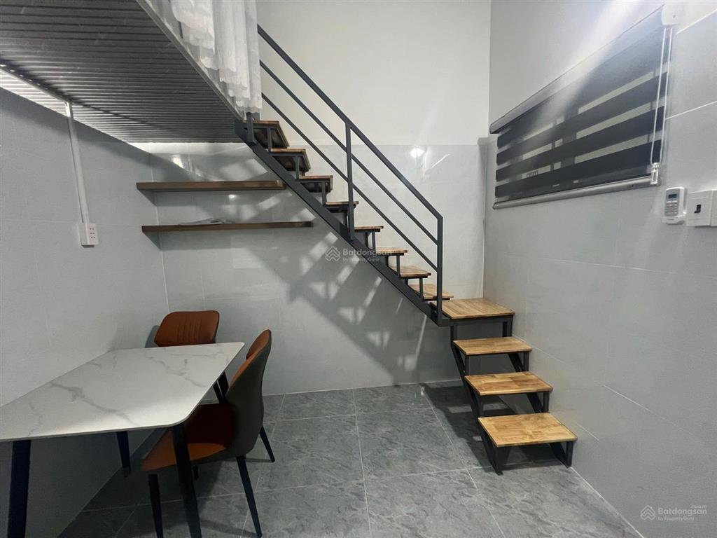 Thanh lý dãy trọ 20 phòng quận 5 giá 1.2 tỉ thu nhập 40 triệu/tháng