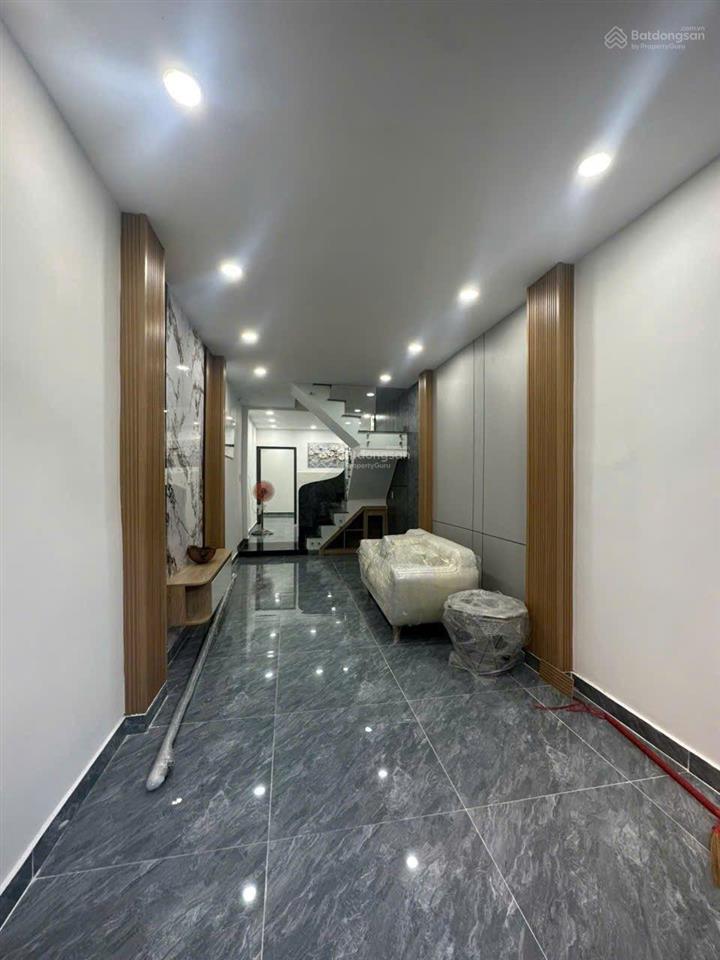 Bán nhà tỉnh lộ 10, 4x15m, 1 trệt 3 lầu shr