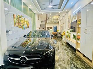 Bán nhà mới p.8 quang trung 4 tầng, xe hơi ngủ trong nhà, 67m2 (4.2*16), ngay chợ hạnh thông tây