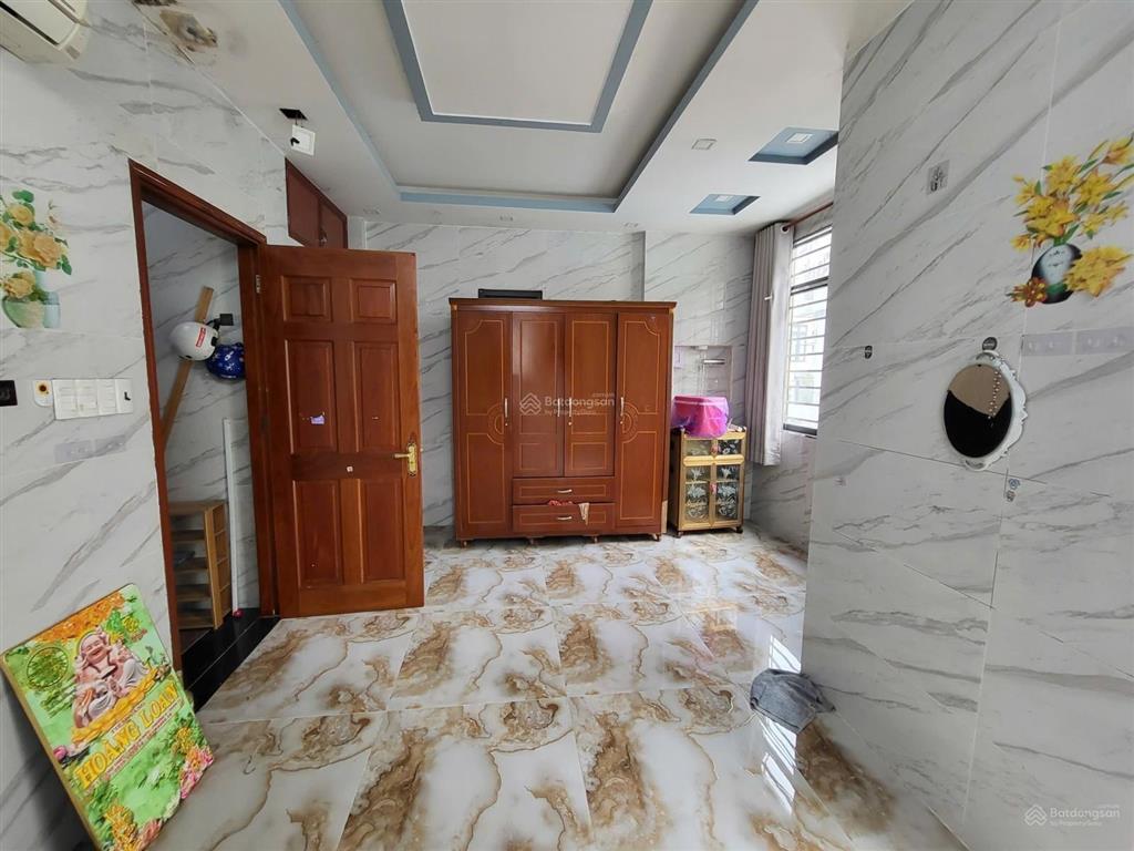 Bán nhà 5 tầng lý thường kiệt quận 10 ngang 5m chỉ ~6,2t thương lượng.